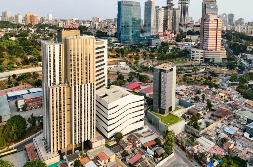 Apartamento T2 Mobilado Edifício Kings Tower